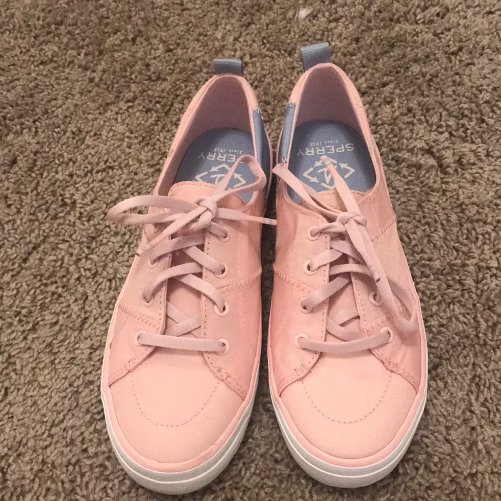 Sperry Tennis shoes